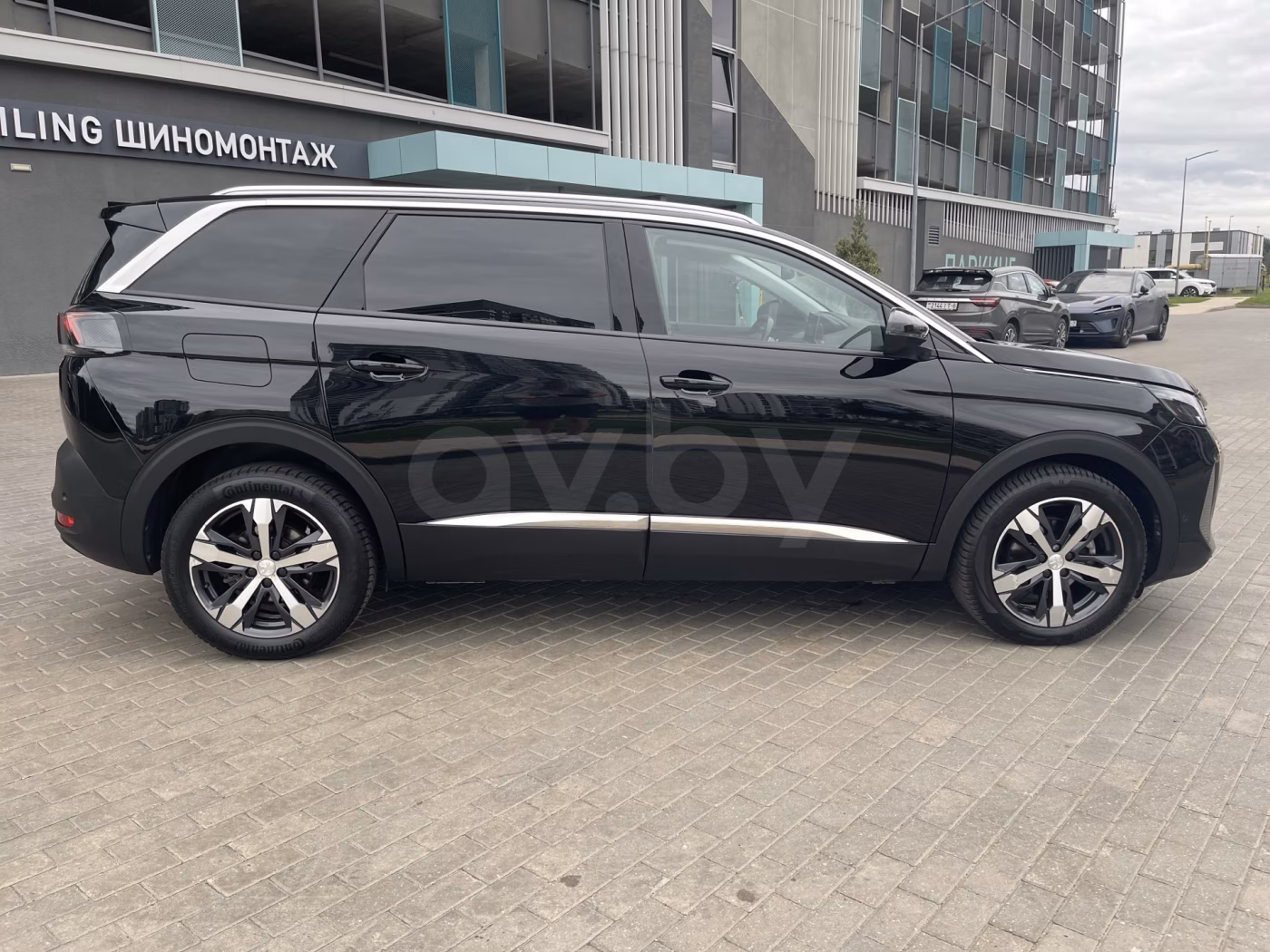 Peugeot 5008 фото 11