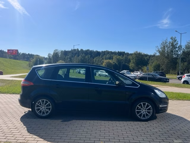 Ford S-MAX фото 4