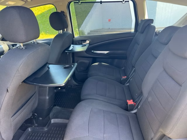 Ford S-MAX фото 11