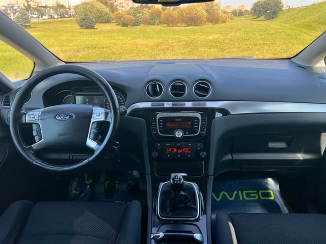 Ford S-MAX фото 13