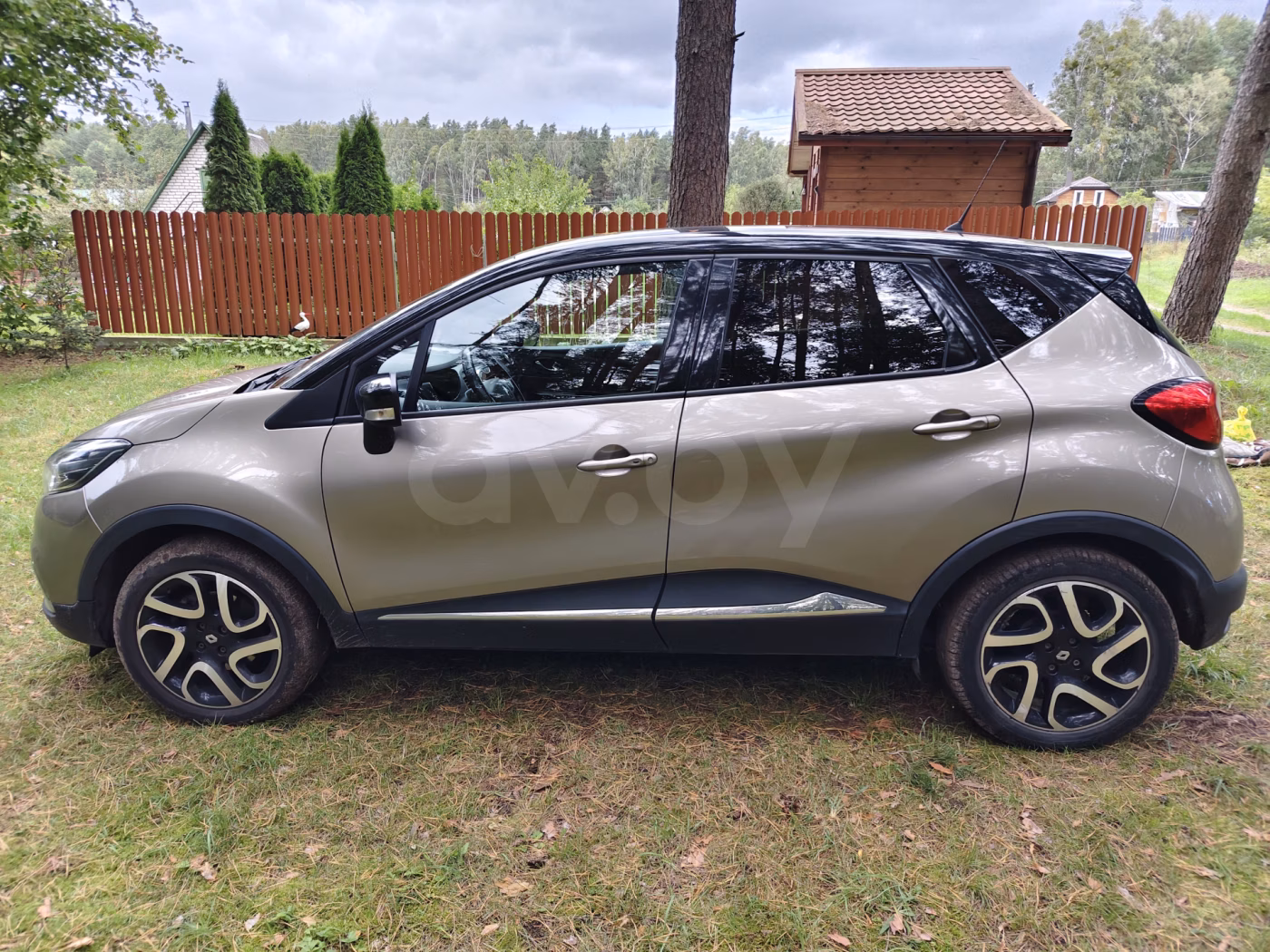 Renault Captur фото 2