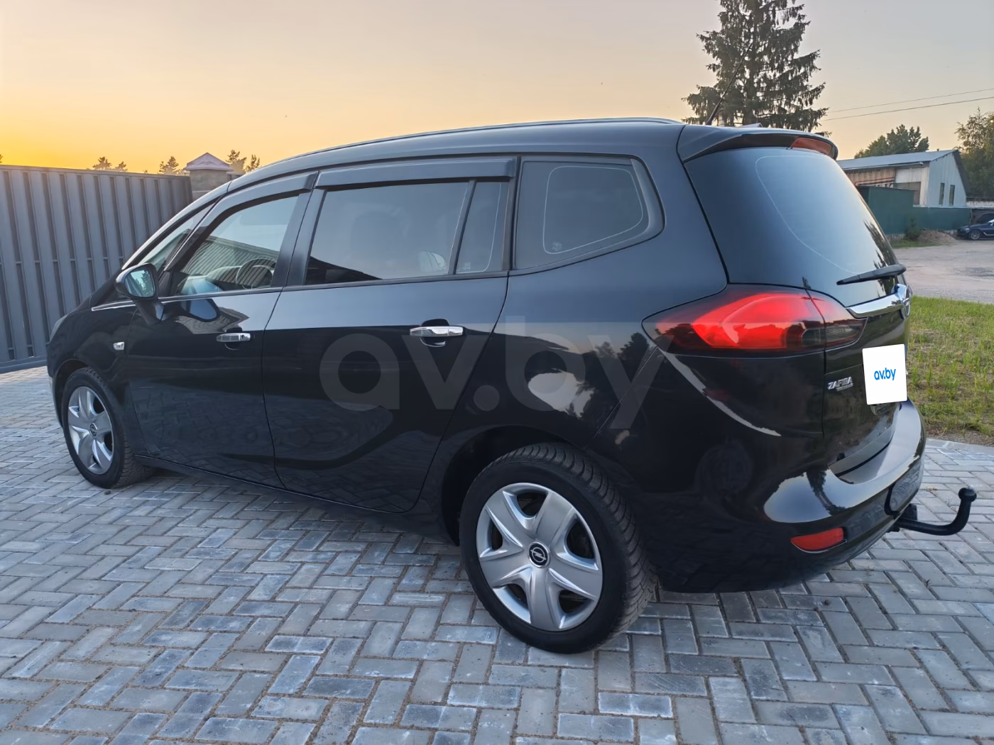 Opel Zafira фото 11