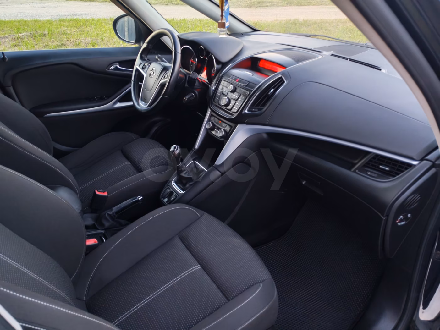 Opel Zafira фото 18