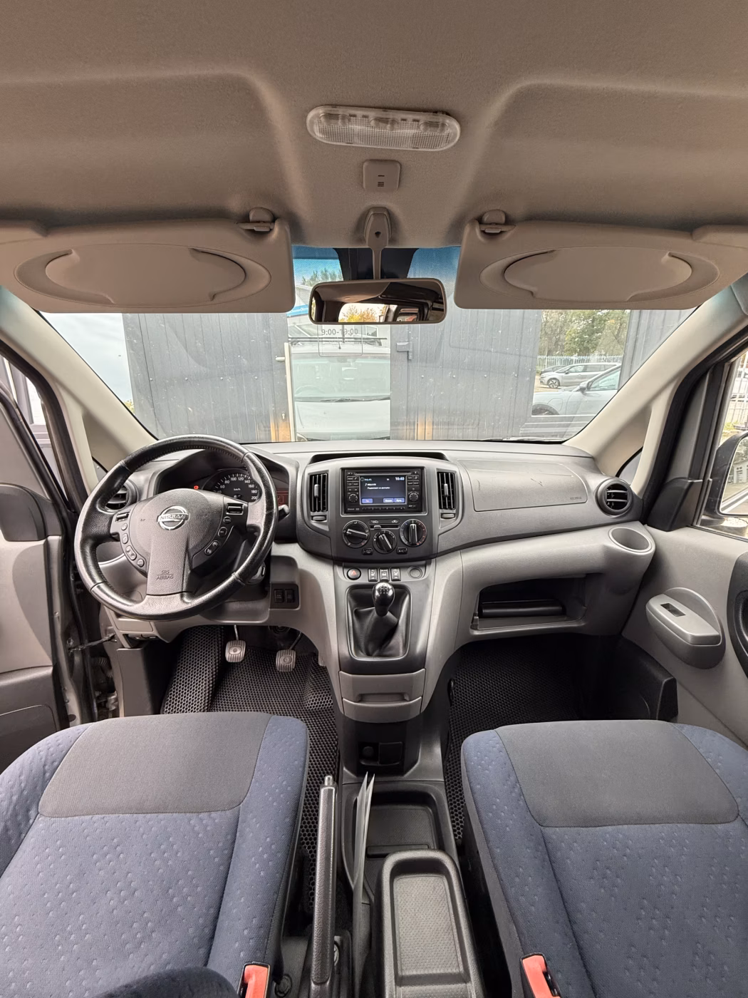Nissan NV200 фото 9