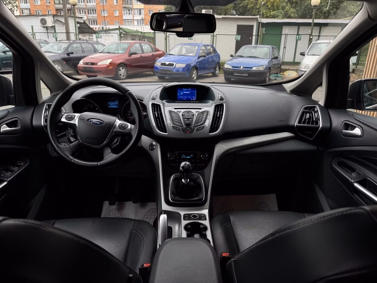 Ford C-MAX фото 10