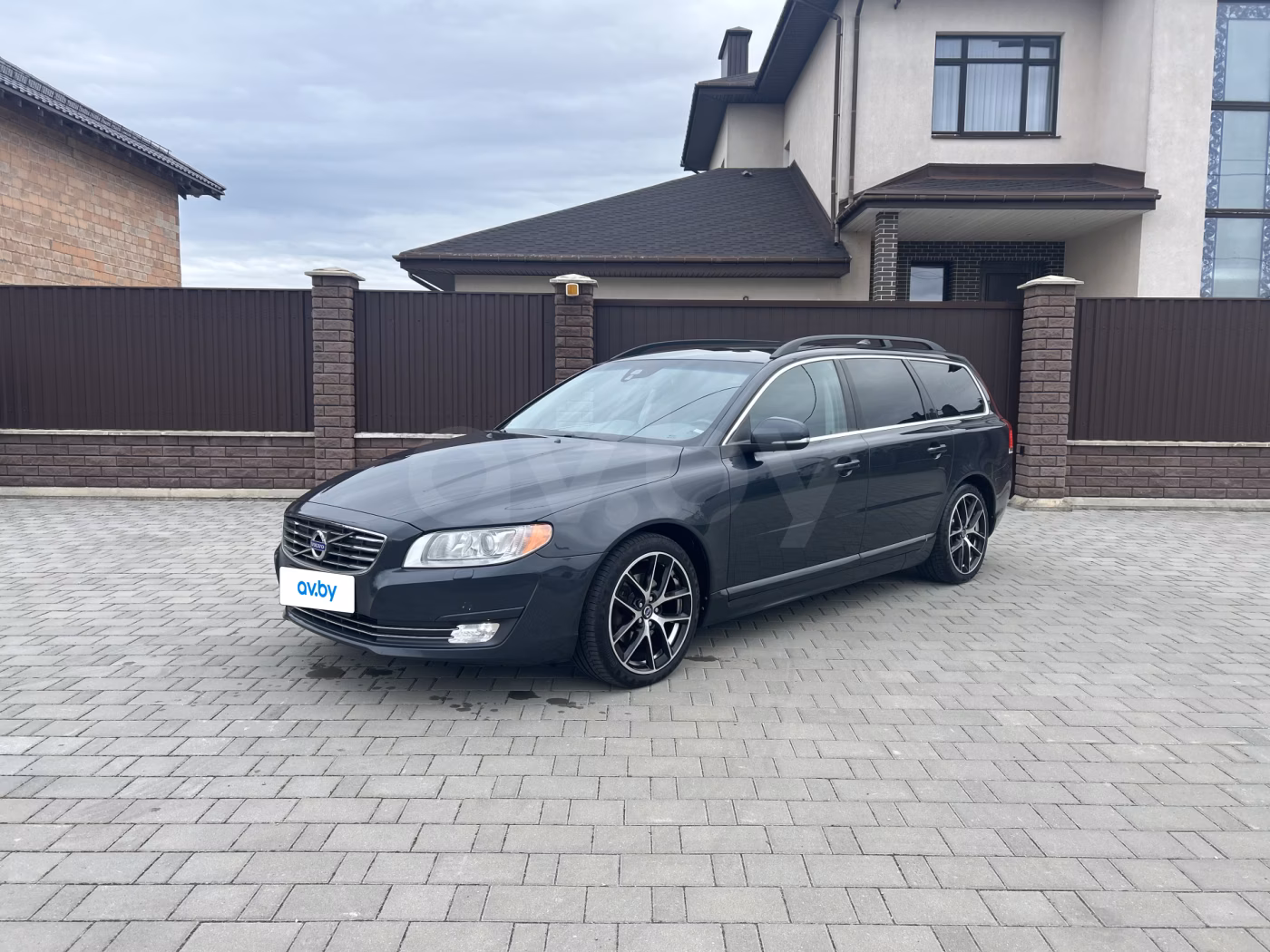 Volvo V70 фото 3