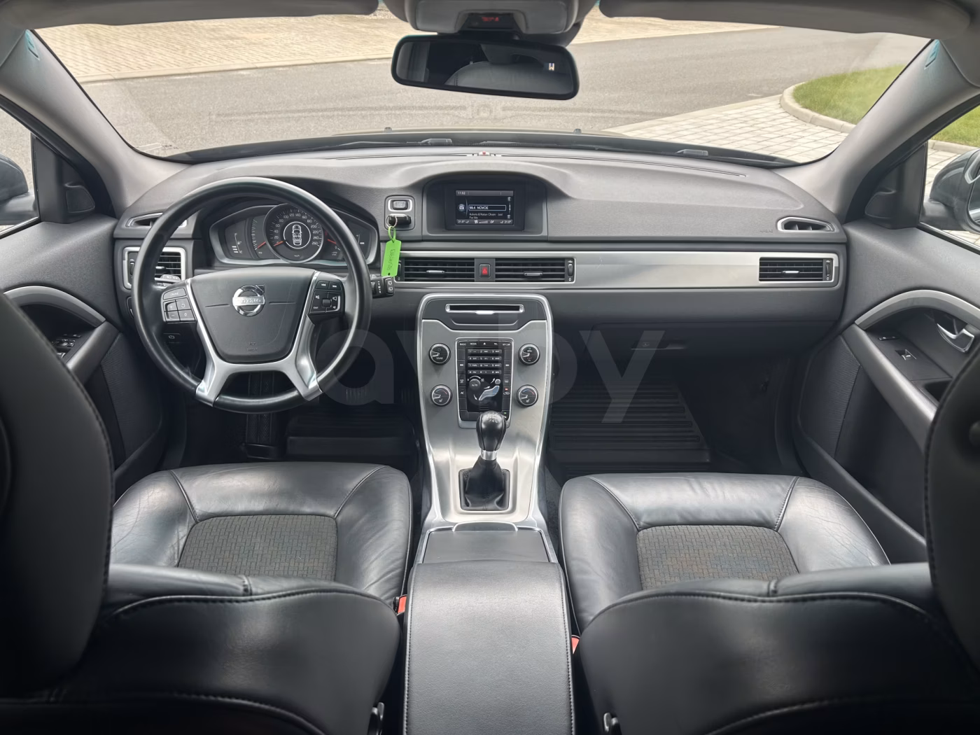 Volvo V70 фото 12