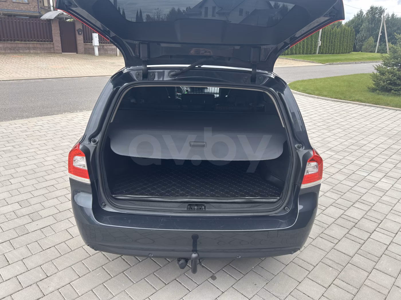 Volvo V70 фото 14