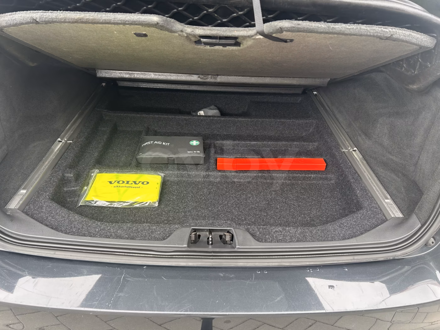 Volvo V70 фото 16