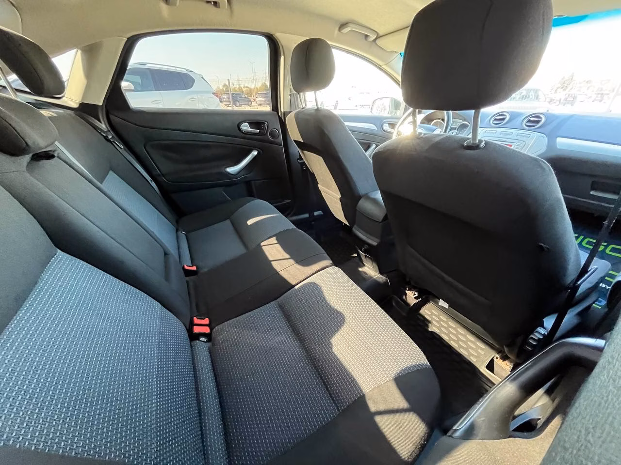 Ford Mondeo фото 11