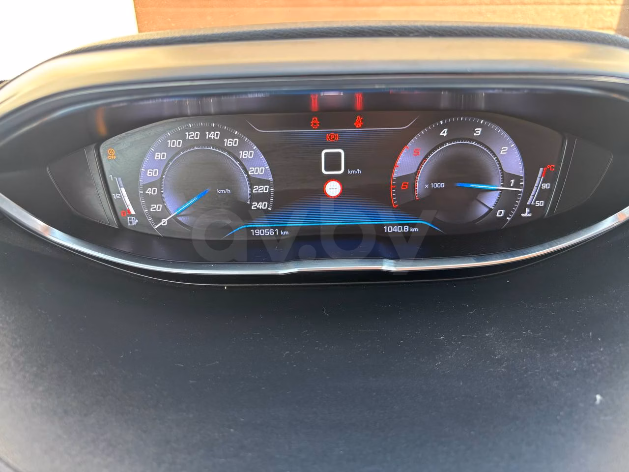 Peugeot 5008 фото 10
