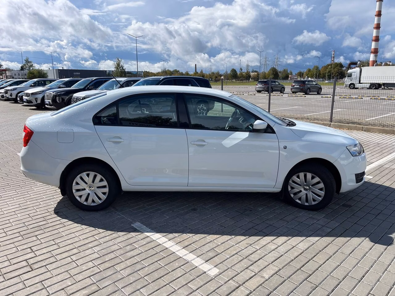Skoda Rapid фото 4