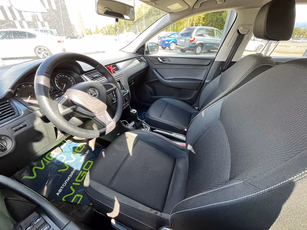 Skoda Rapid фото 9