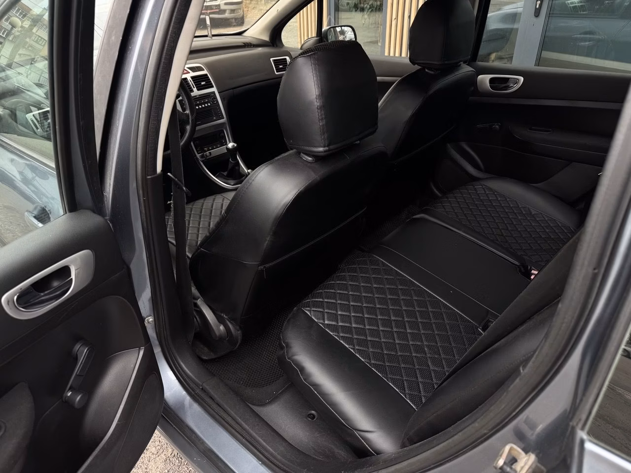 Peugeot 307 фото 12