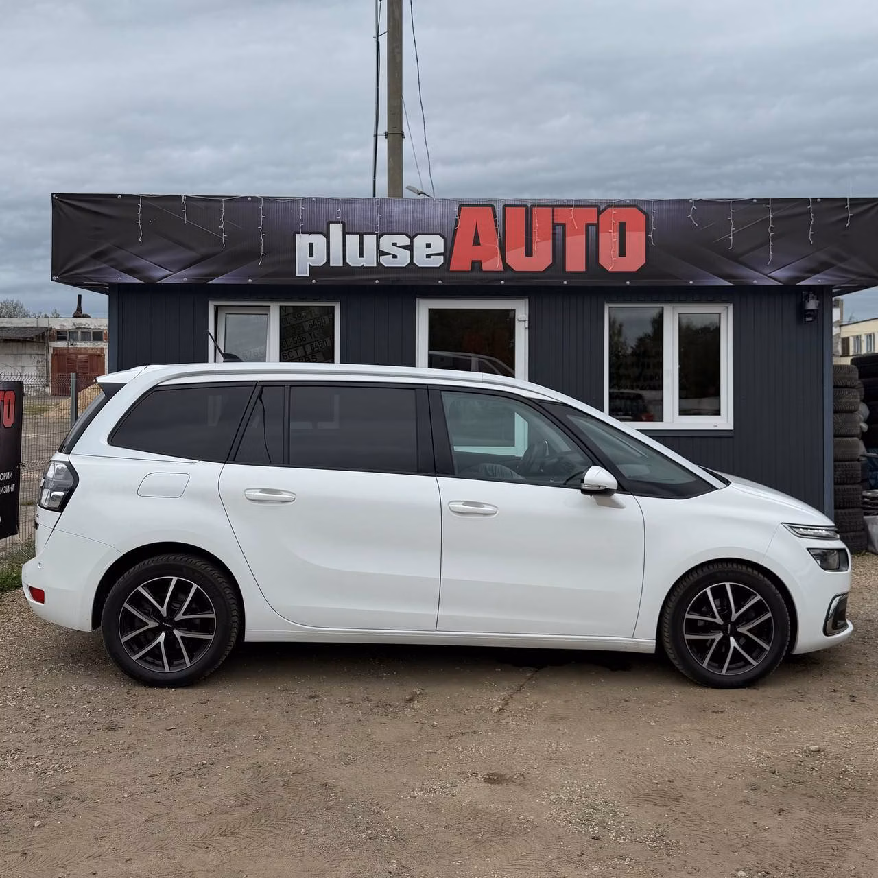 Citroen C4 Grand Spacetourer фото 7