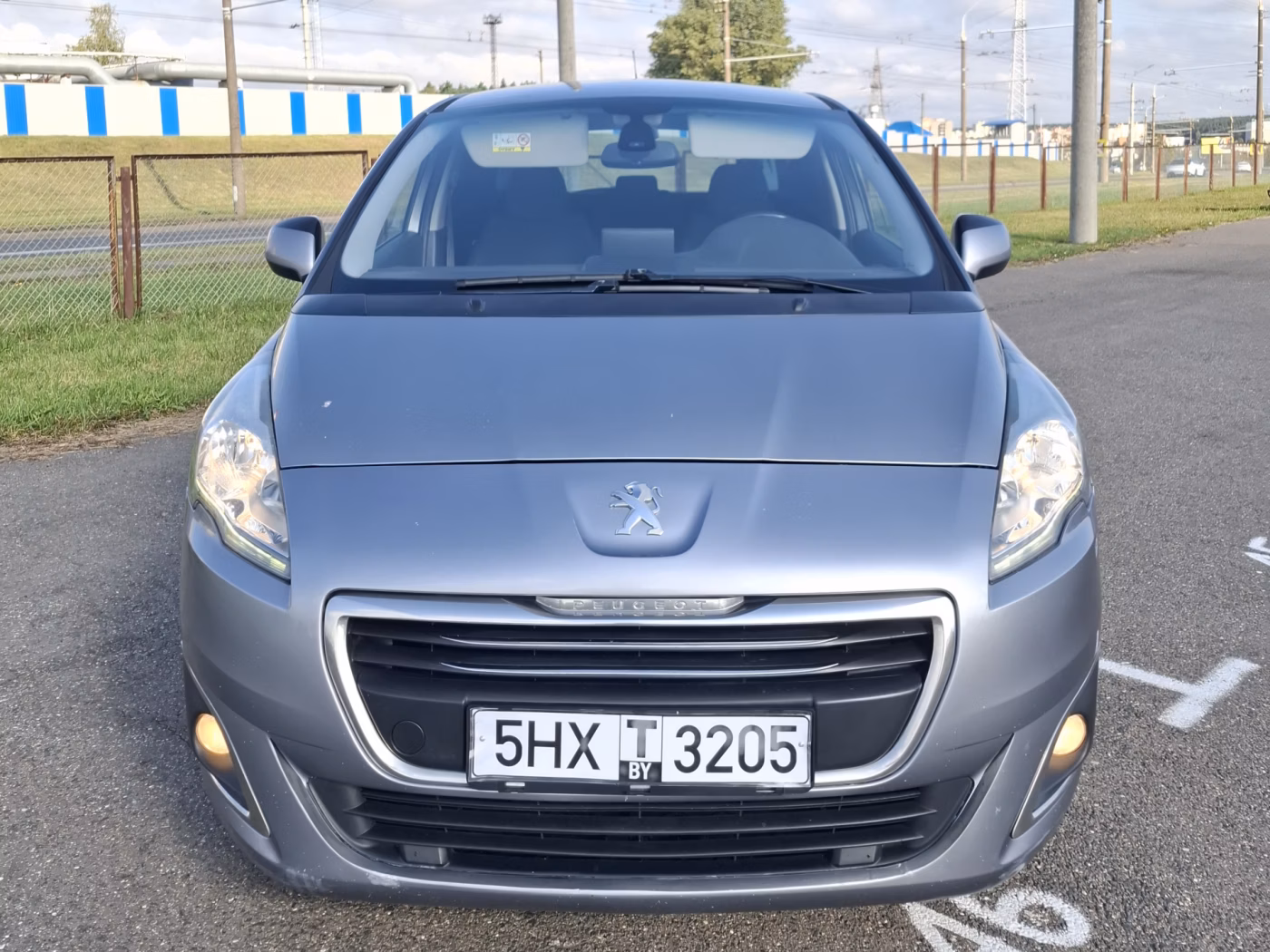 Peugeot 5008 фото 2