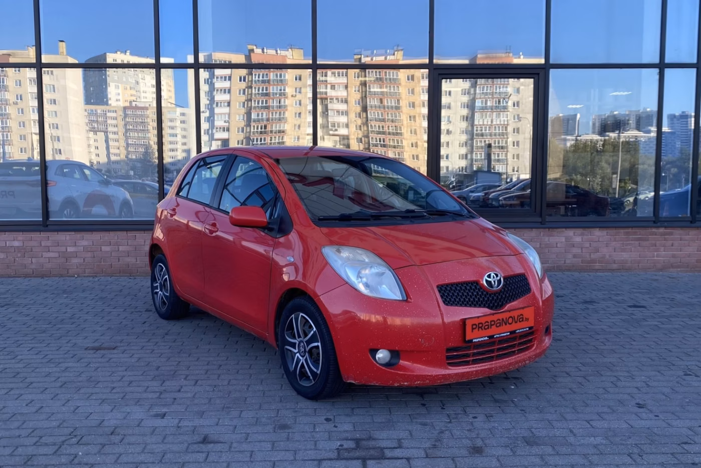 Toyota Yaris фото 3