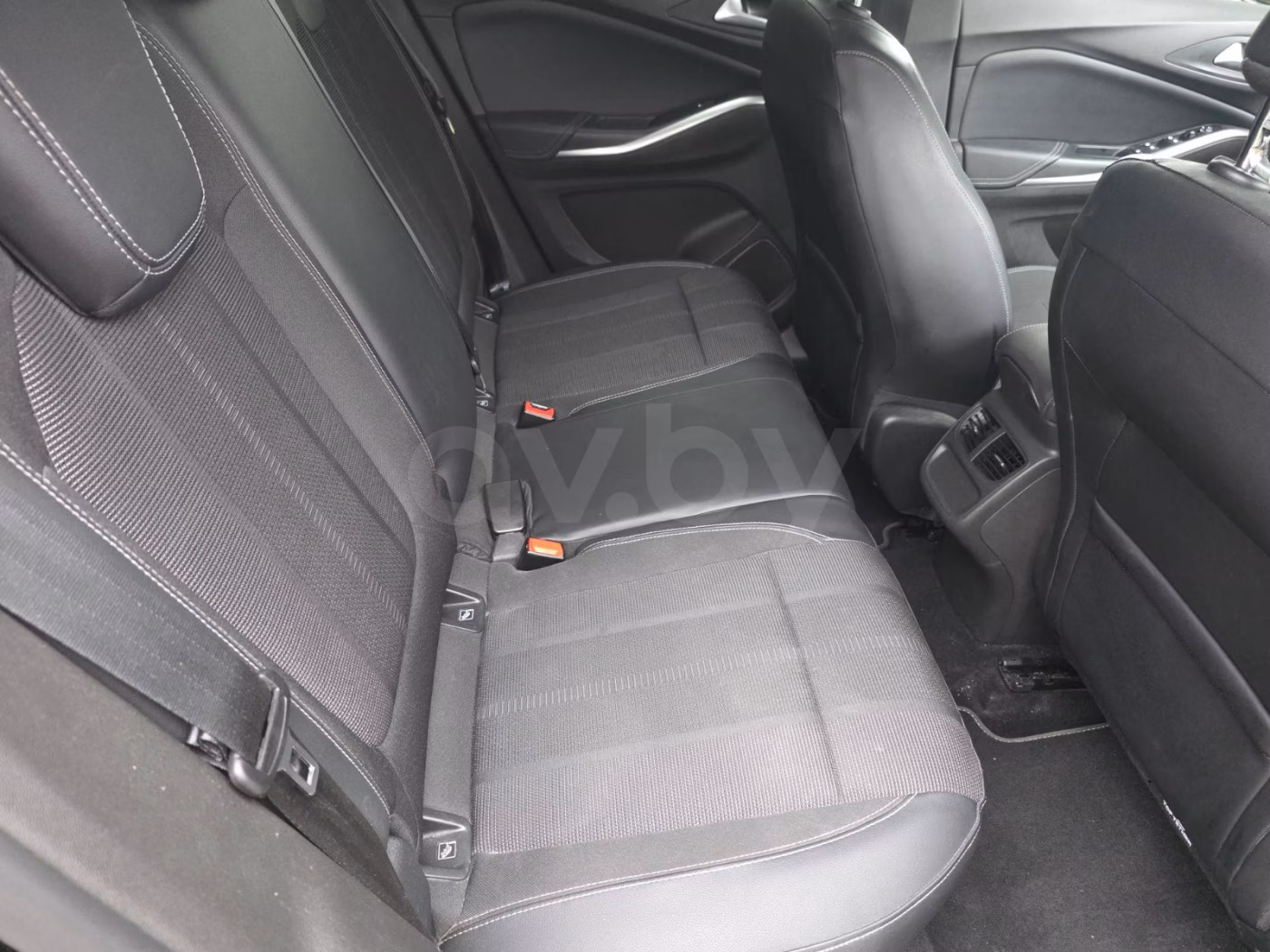 Opel Grandland X фото 23