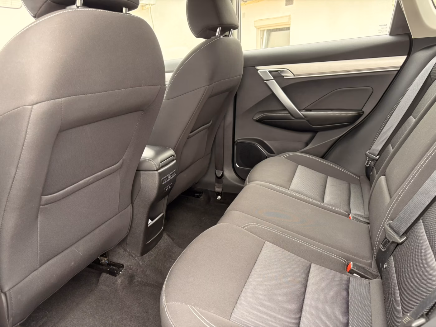 Geely Coolray фото 10