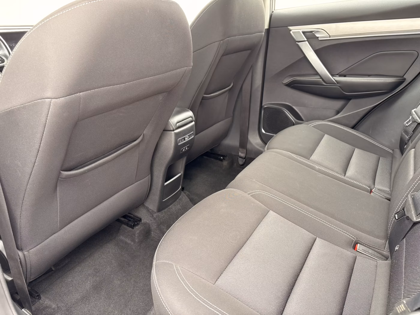 Geely Coolray фото 13