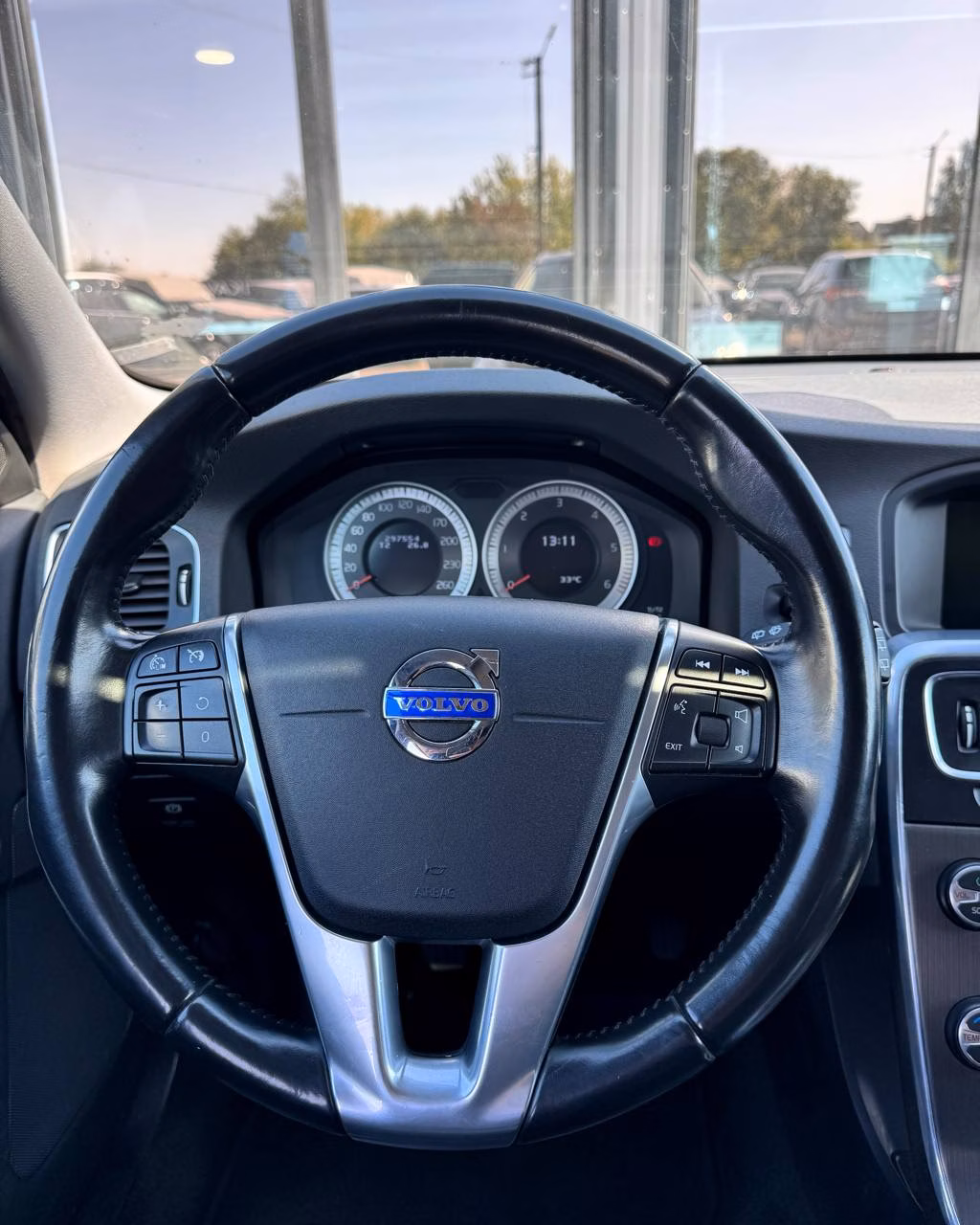 Volvo V60 фото 16