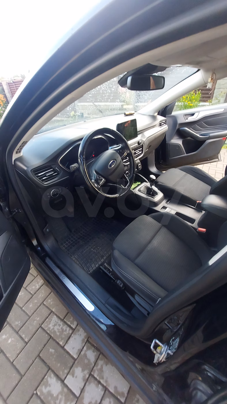 Ford Focus фото 12