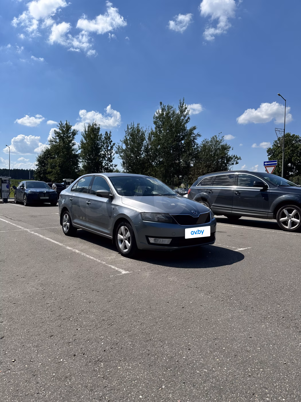 Skoda Rapid фото 2