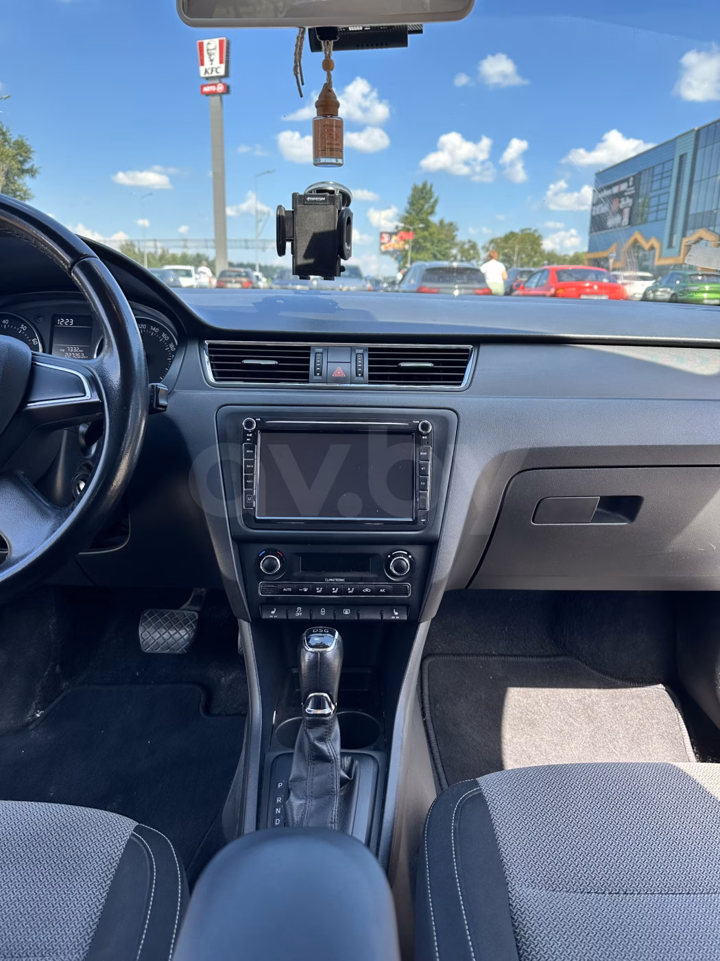 Skoda Rapid фото 10