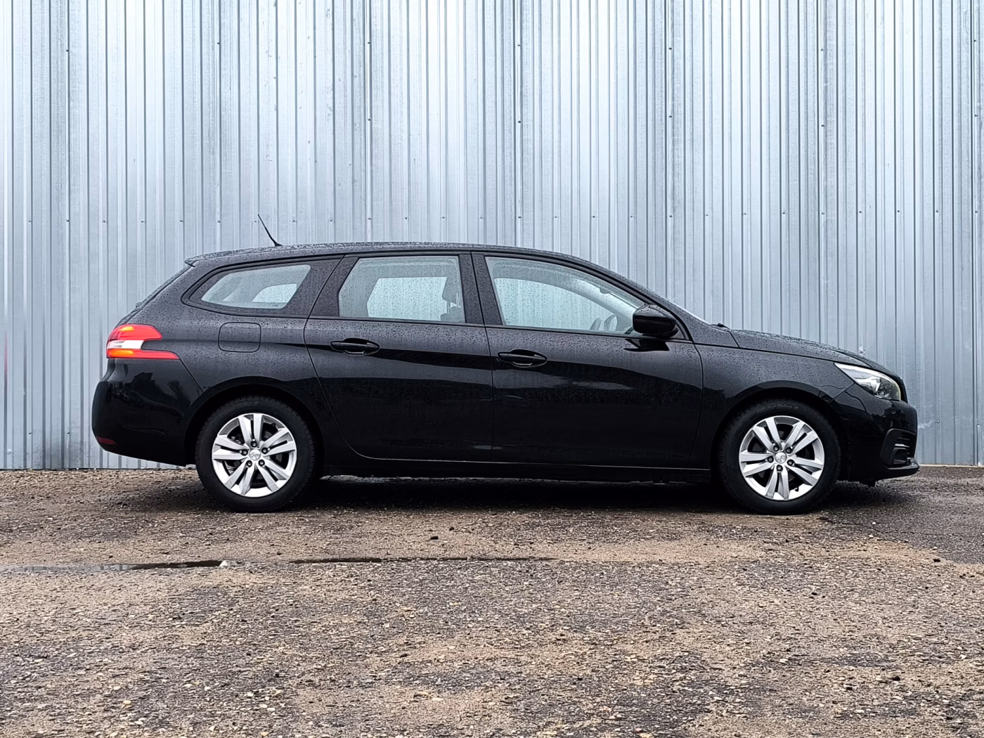 Peugeot 308 фото 3