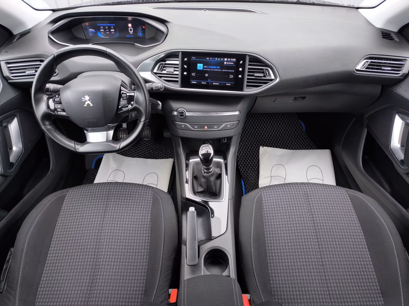 Peugeot 308 фото 13