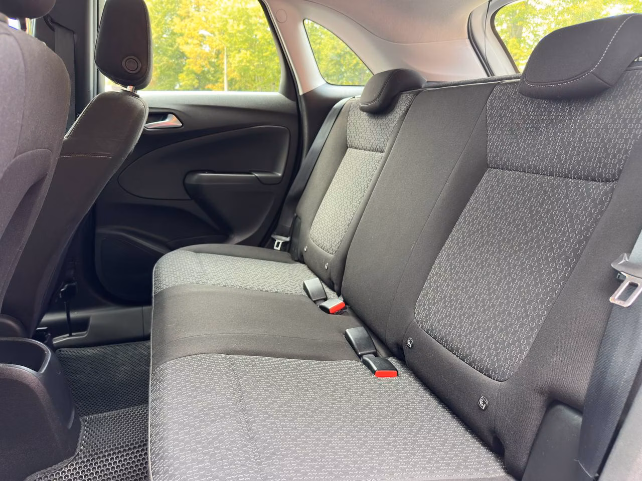 Opel Crossland X фото 8