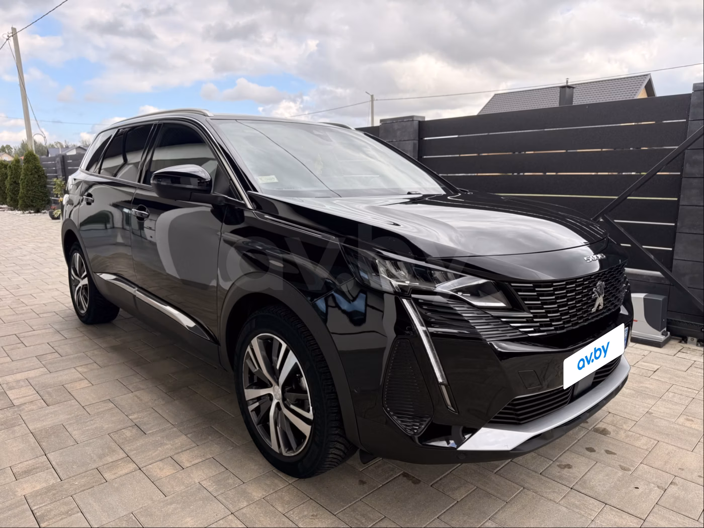 Peugeot 5008 фото 2