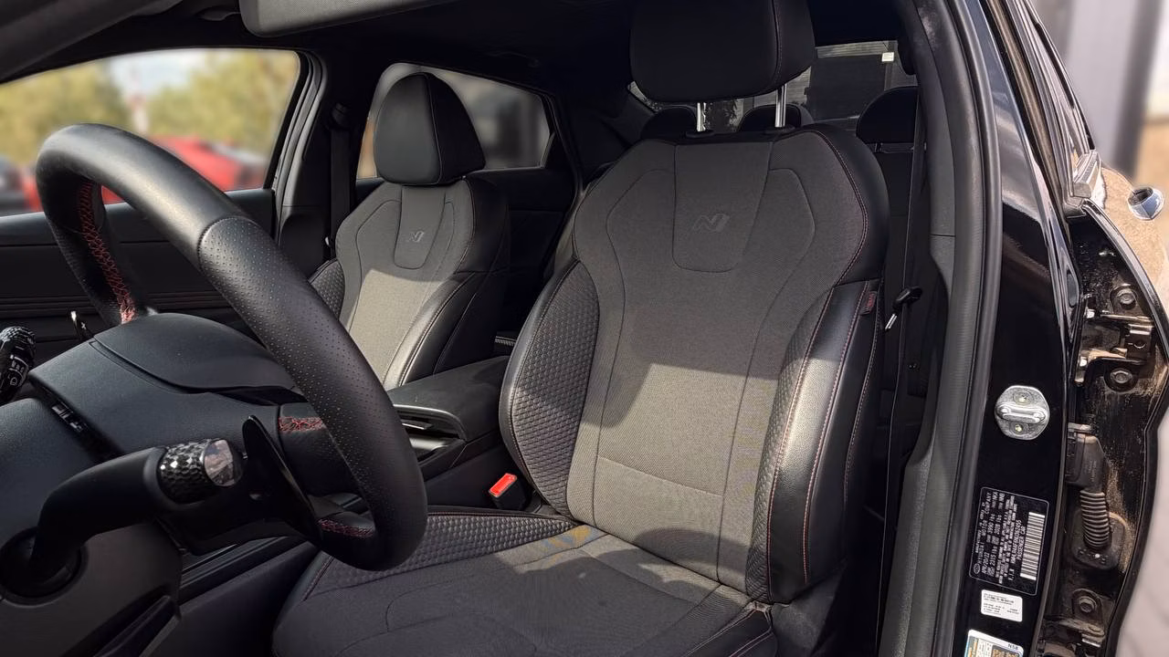 Hyundai Elantra фото 9