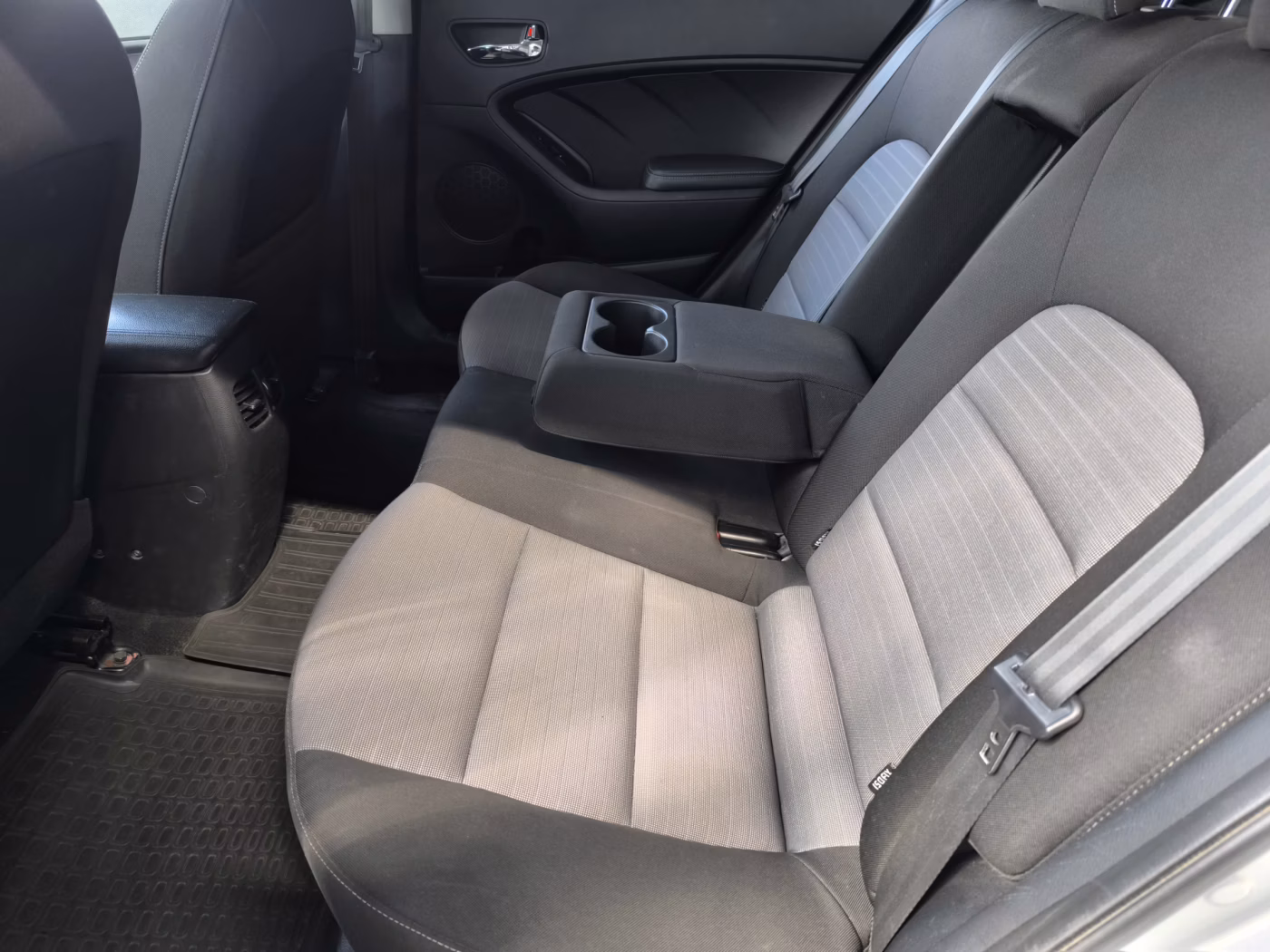 Kia Cerato фото 10