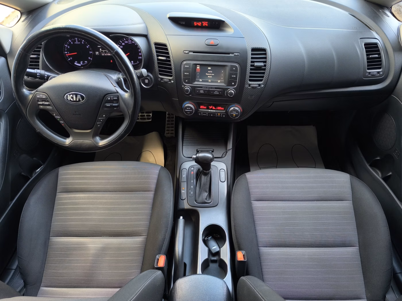 Kia Cerato фото 15