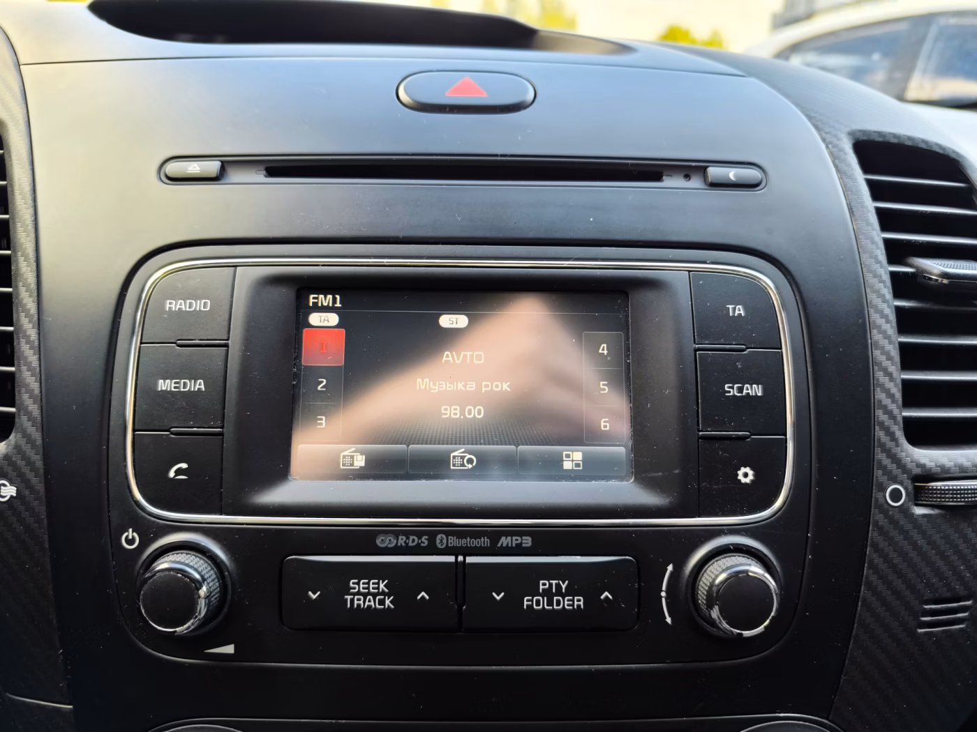 Kia Cerato фото 20