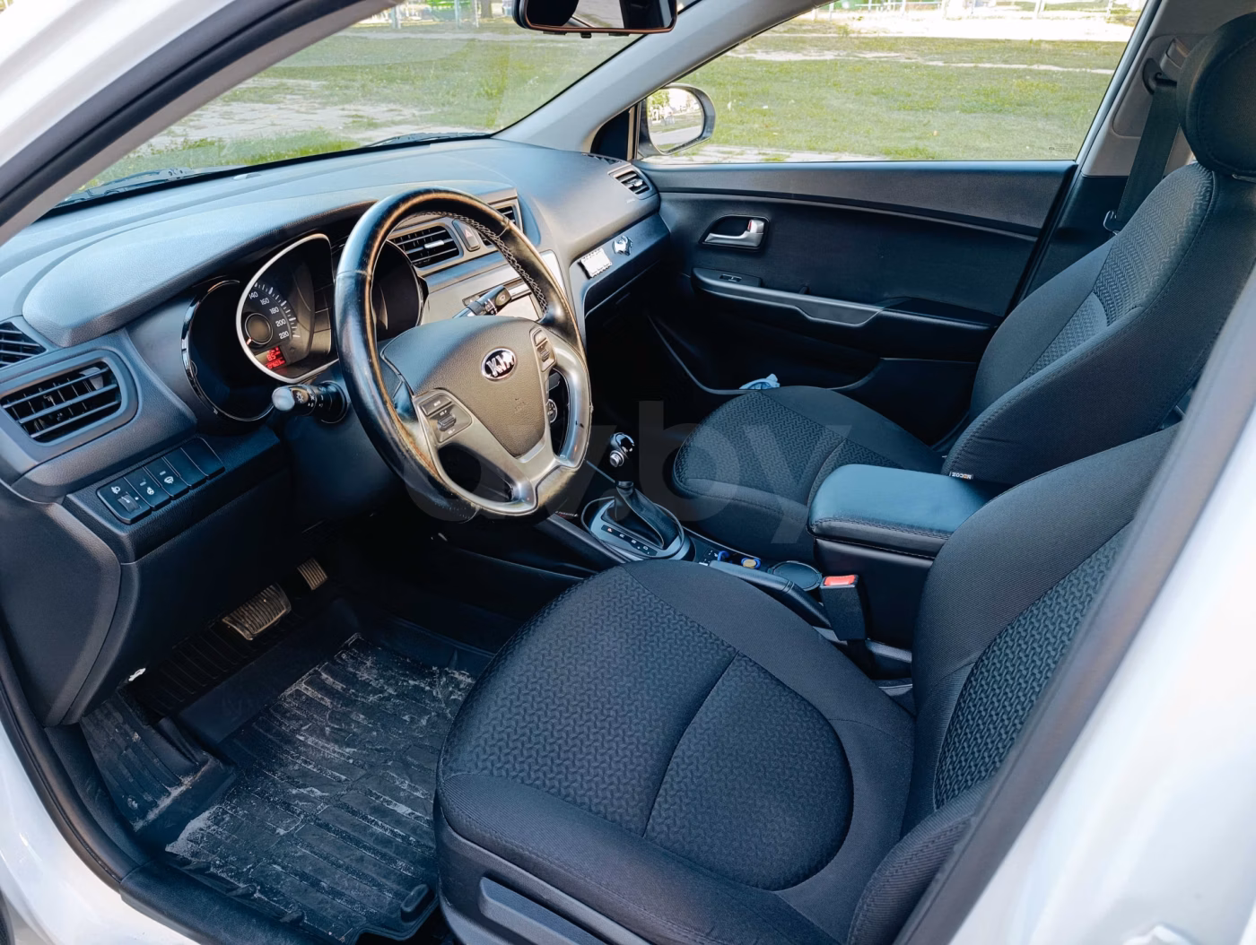 Kia Rio фото 5