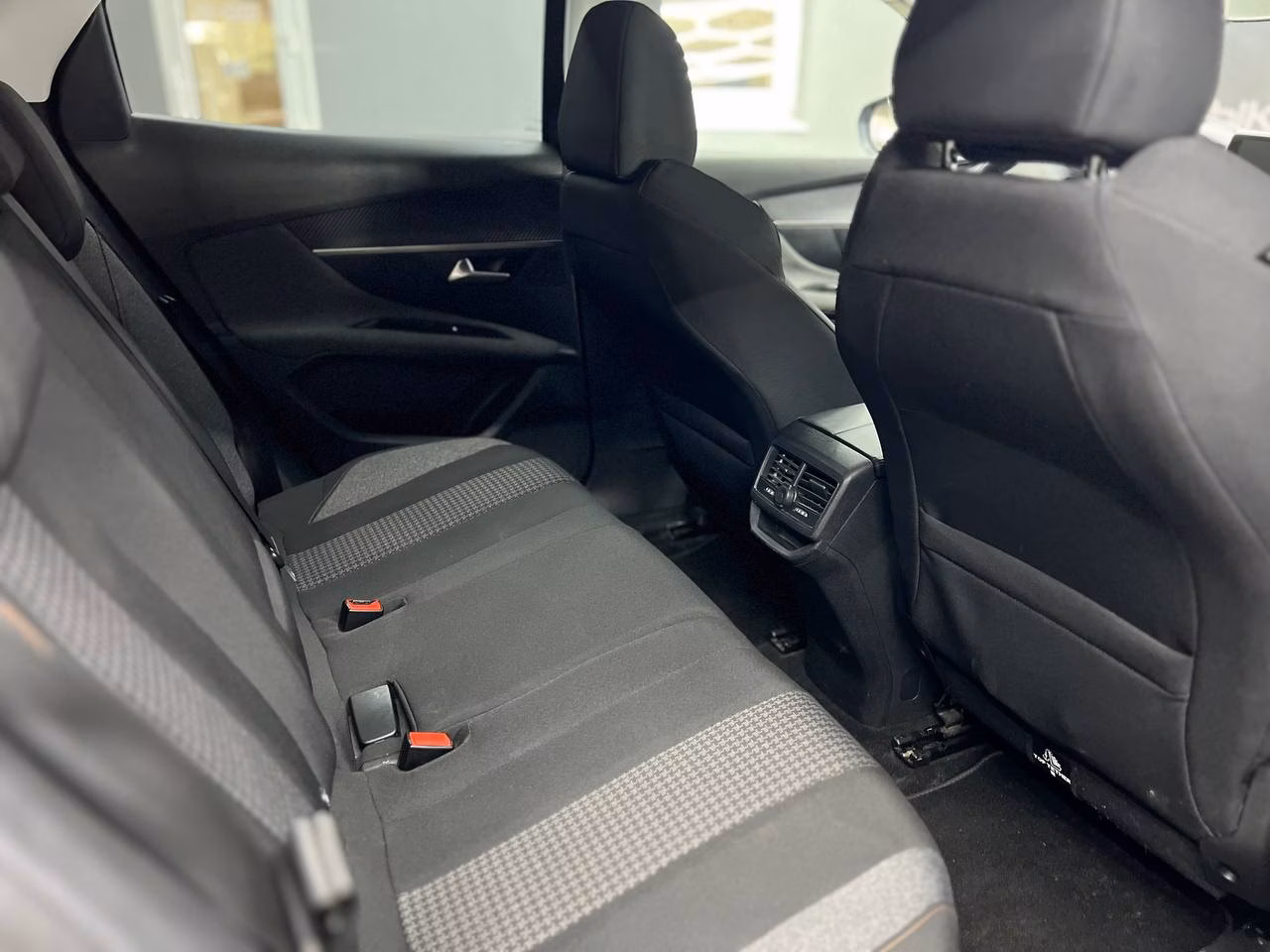 Peugeot 3008 фото 9
