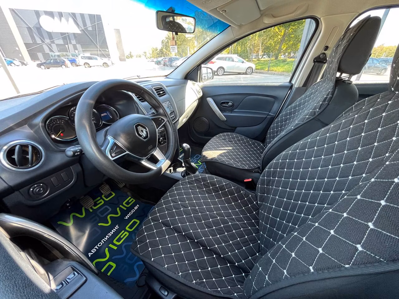 Renault Sandero Stepway фото 9
