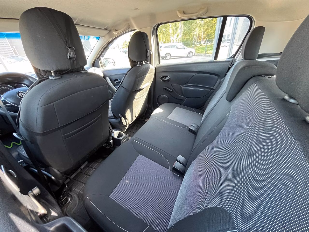 Renault Sandero Stepway фото 10
