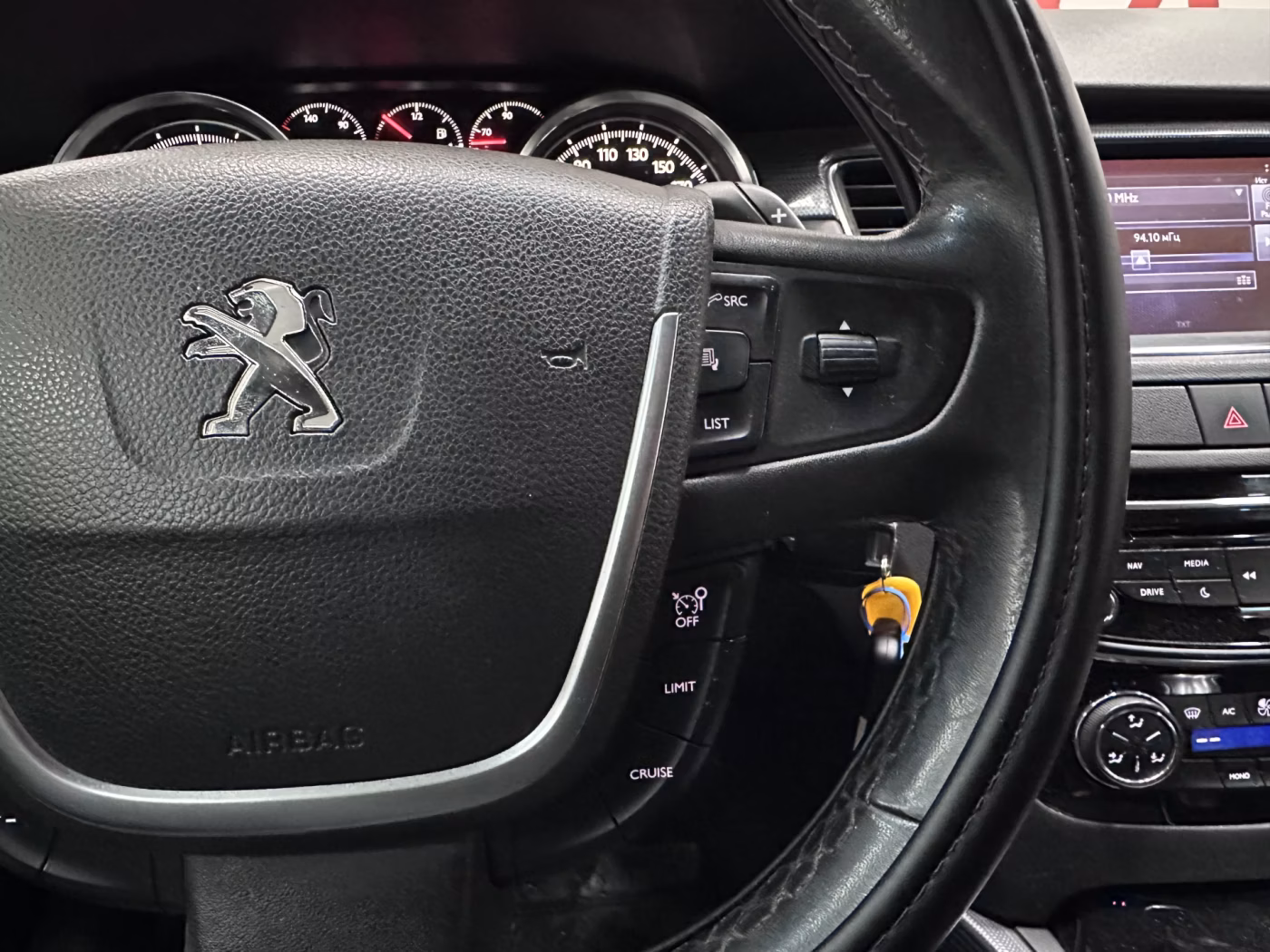 Peugeot 508 фото 17