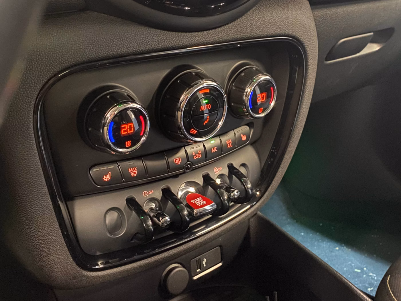 MINI Clubman фото 9