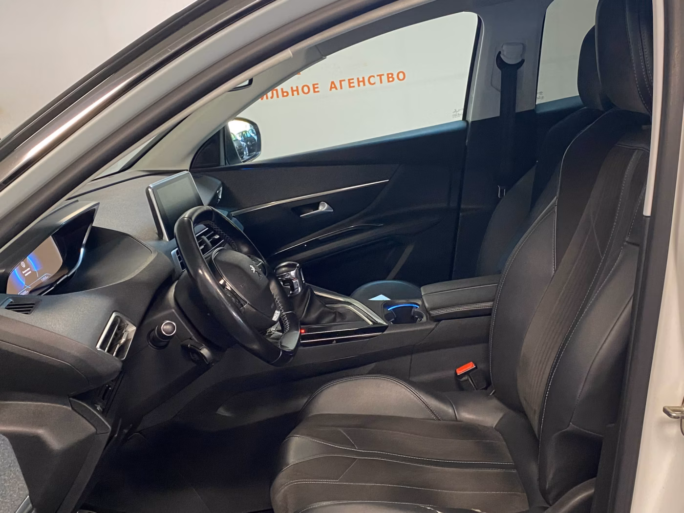 Peugeot 3008 фото 5