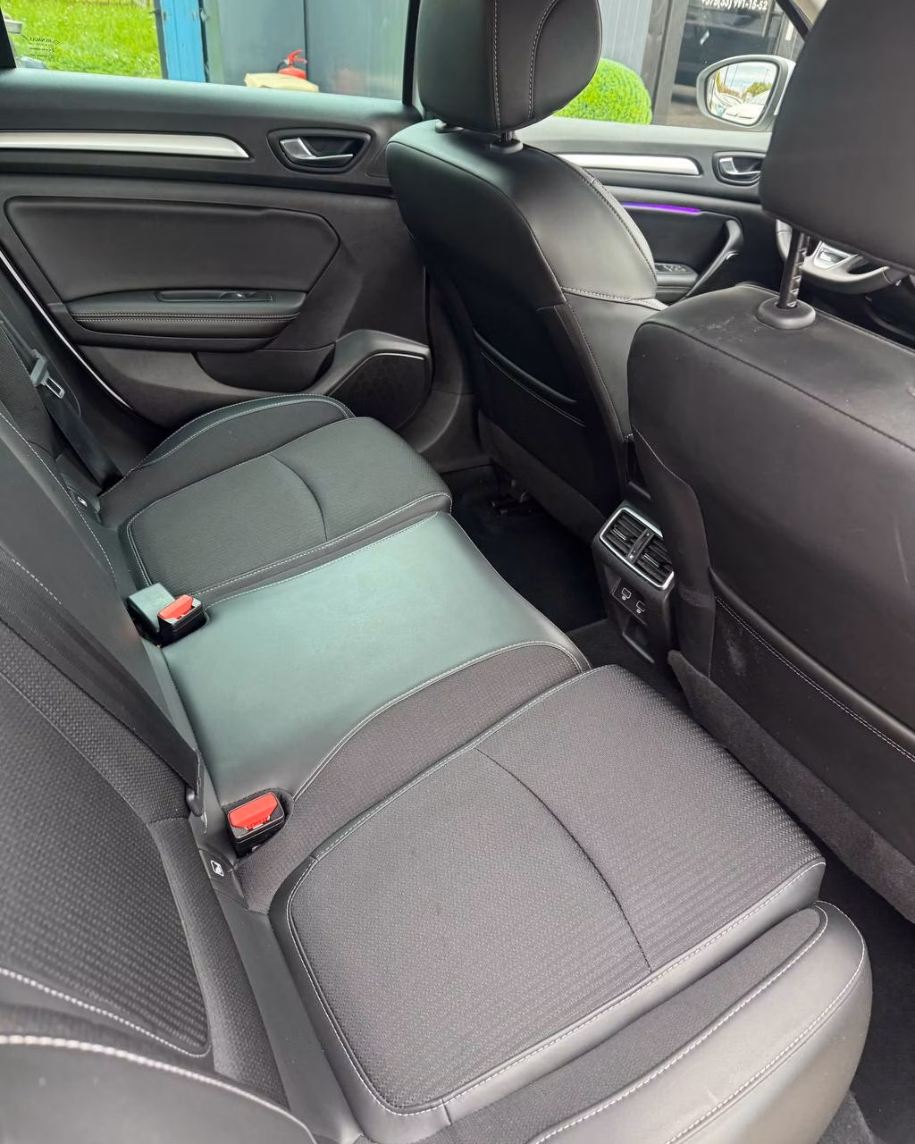 Renault Megane фото 12
