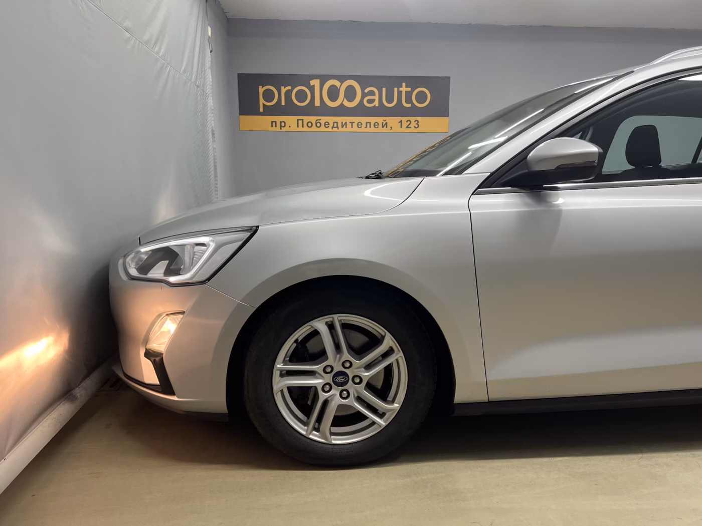 Ford Focus фото 7