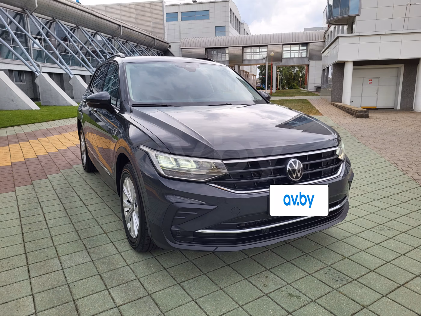 Volkswagen Tiguan фото 10