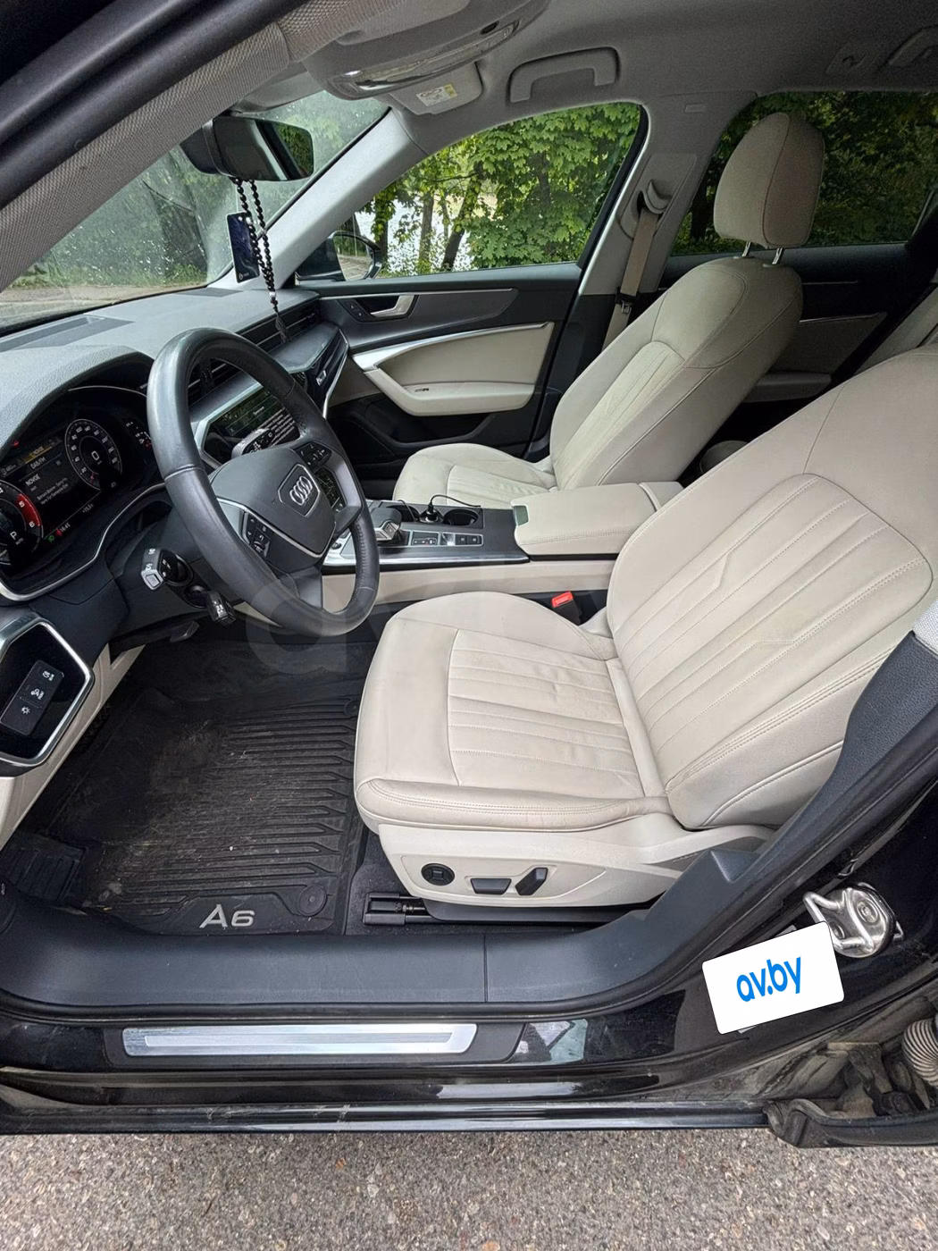 Audi A6 фото 7