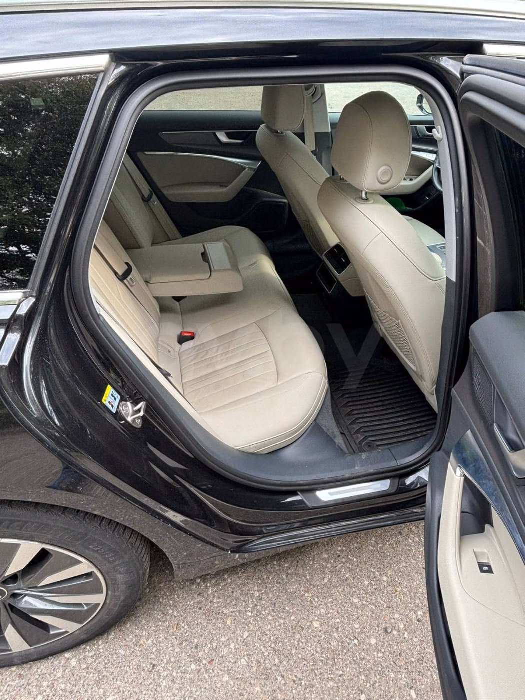Audi A6 фото 8