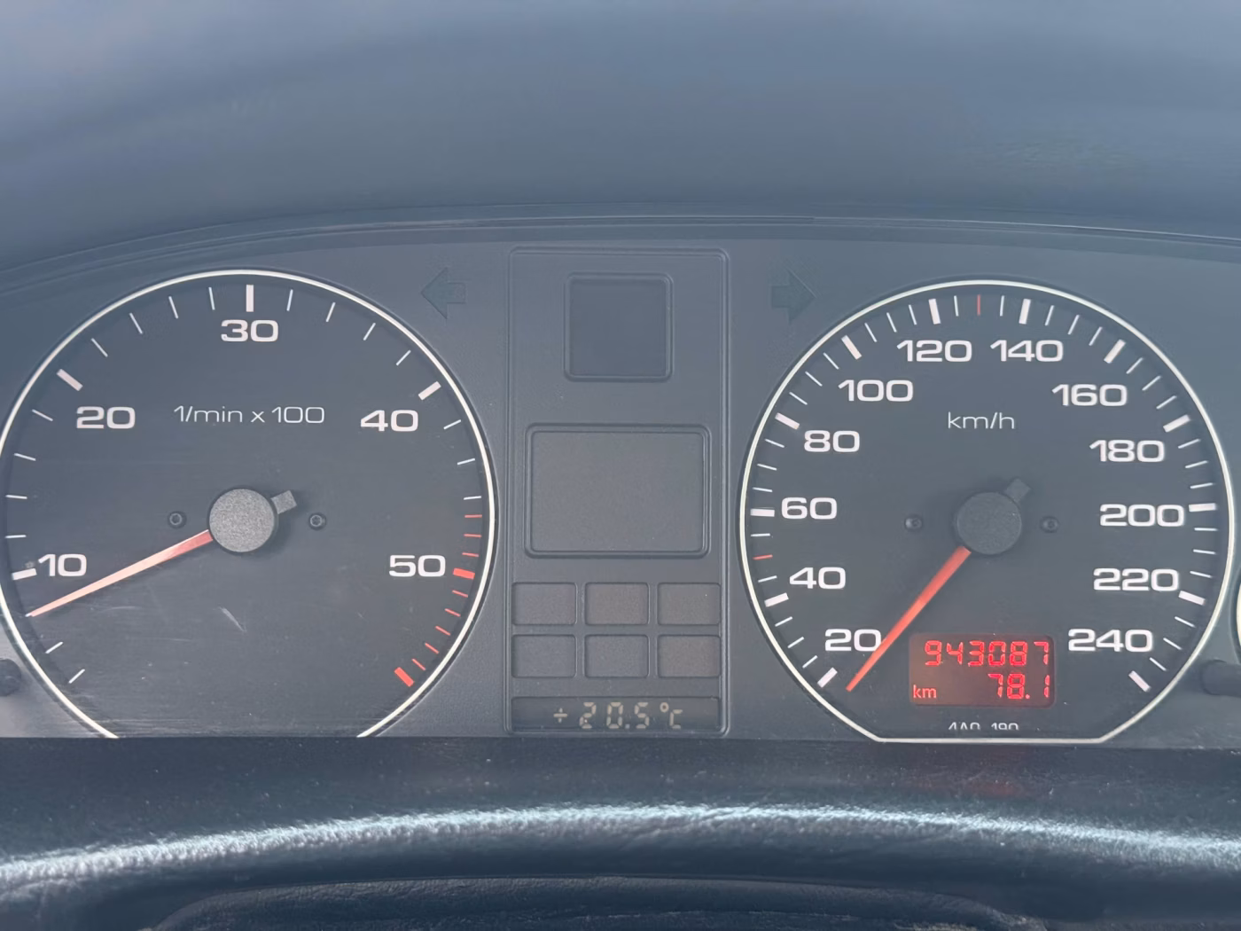 Audi A6 фото 12