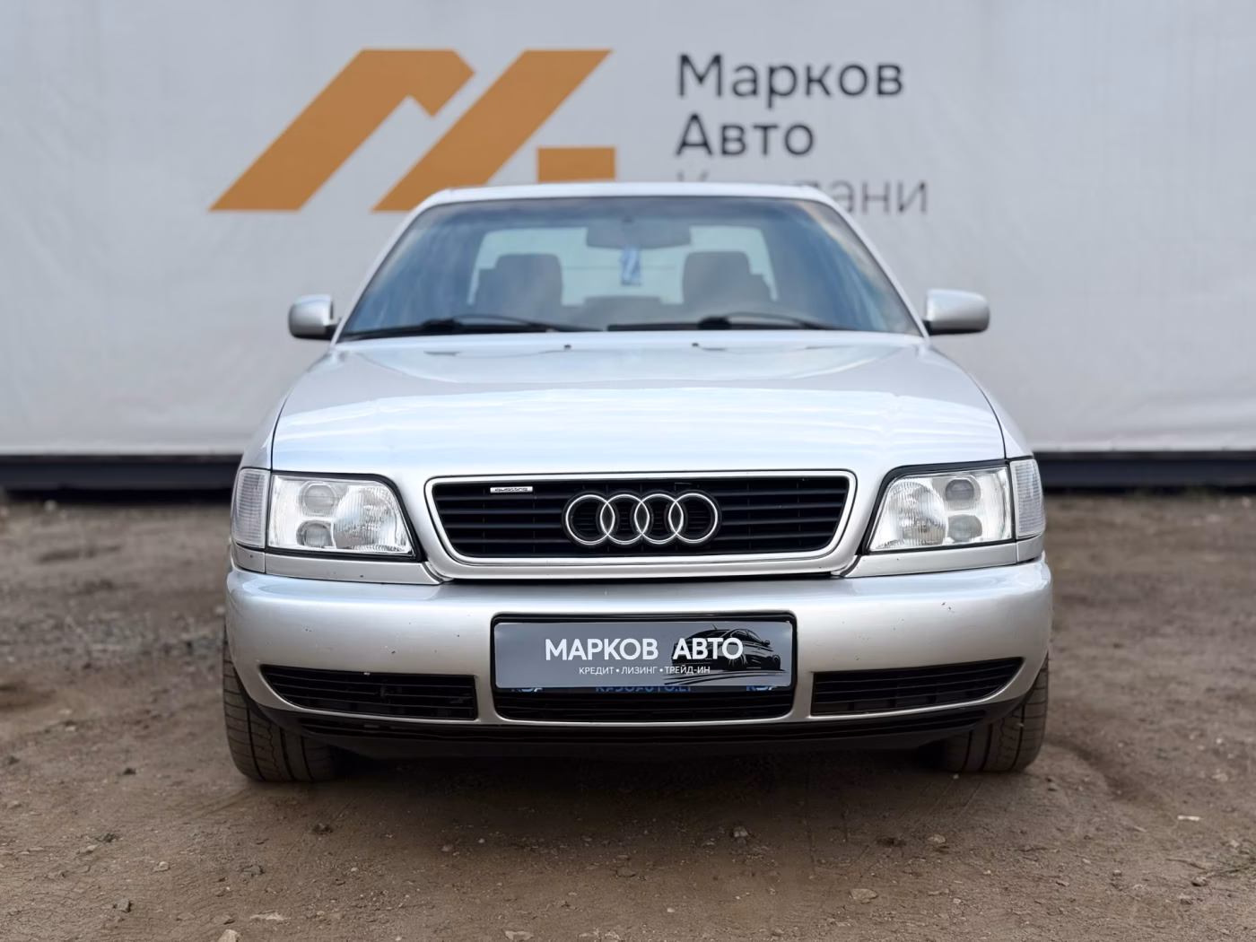 Audi A6 фото 2